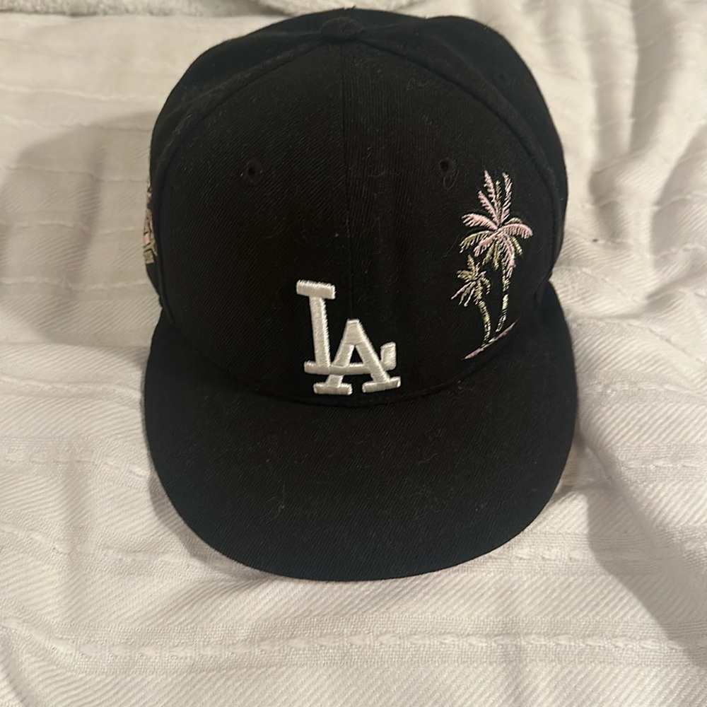 Black LA cap pink brim size 7